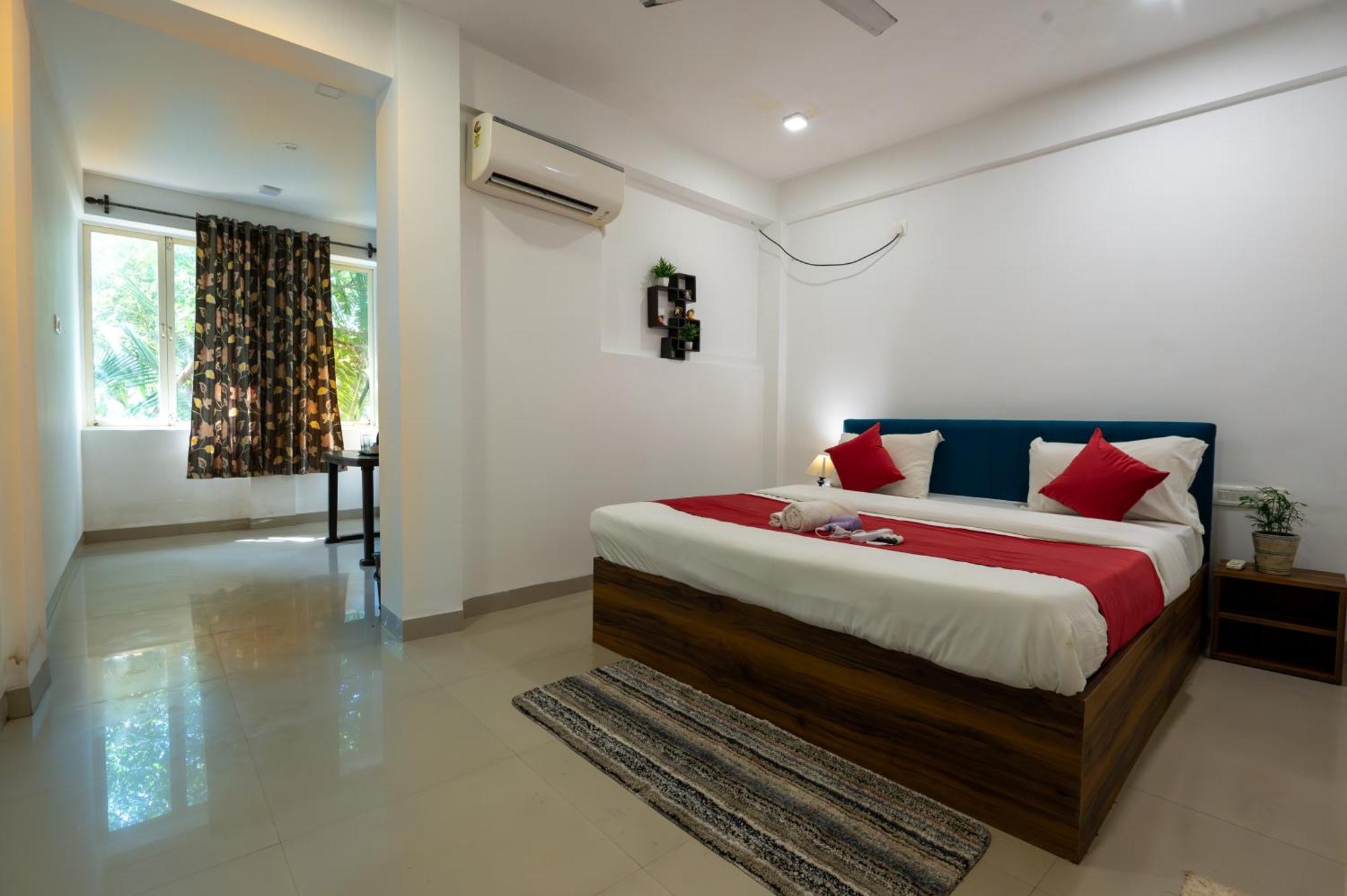 Morjim Sea Waves-Beach Front Hotel Exterior foto