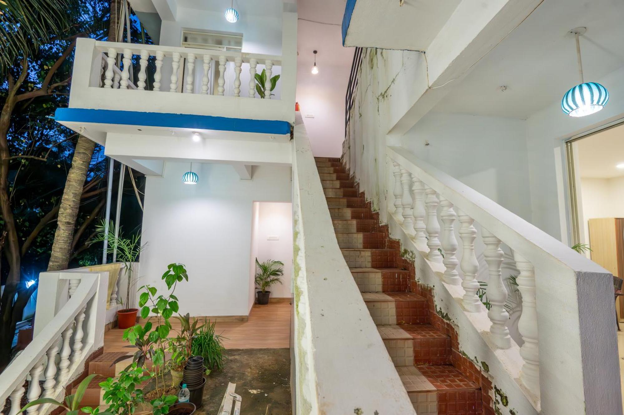 Morjim Sea Waves-Beach Front Hotel Exterior foto